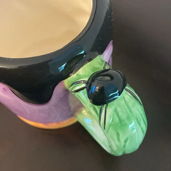 Royal Norfolk Halloween 3D Coffee Cups Mugs Set (2) Vampire & Frankenstein - Picture 5 of 8